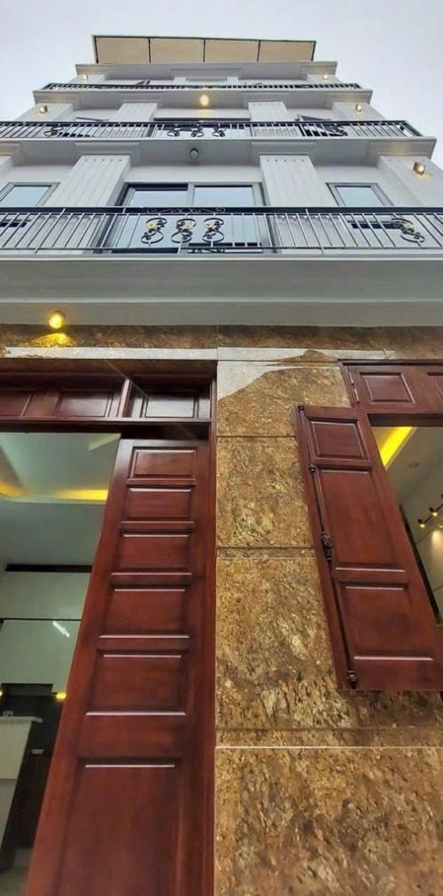 Nhà phố Phạm Văn Bạch 28m² - Căn đẹp, giá ưu đãi 2.9 tỷ